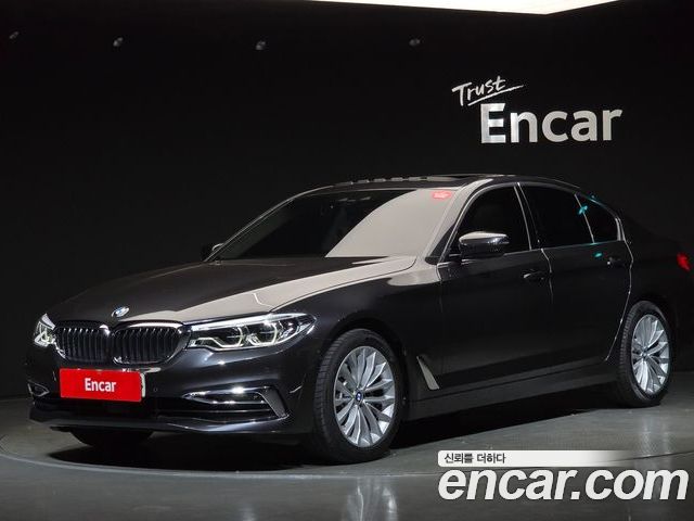 BMW 5-Series 2019