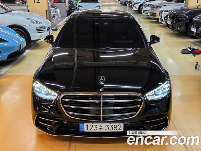 Mercedes-Benz S-Class 2022