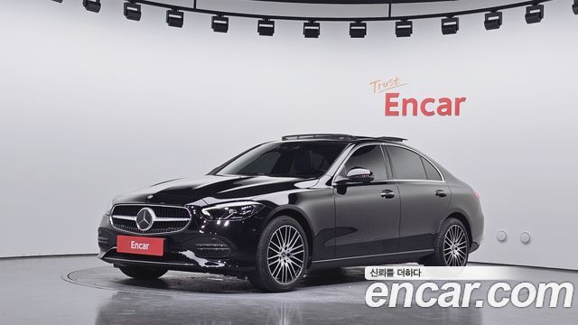 Mercedes-Benz C-Class 2024