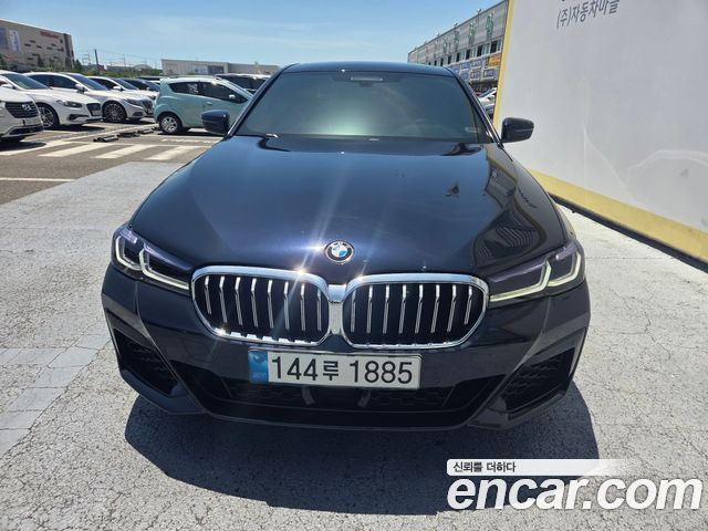 BMW 5-Series 2022