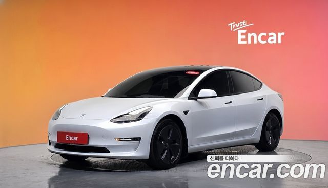 Tesla Model 3 2022