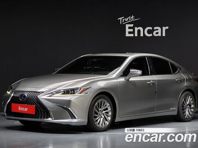 Lexus ES 2018
