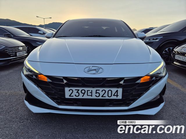 Hyundai AVANTE 2022