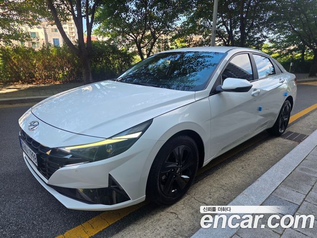 Hyundai AVANTE 2022
