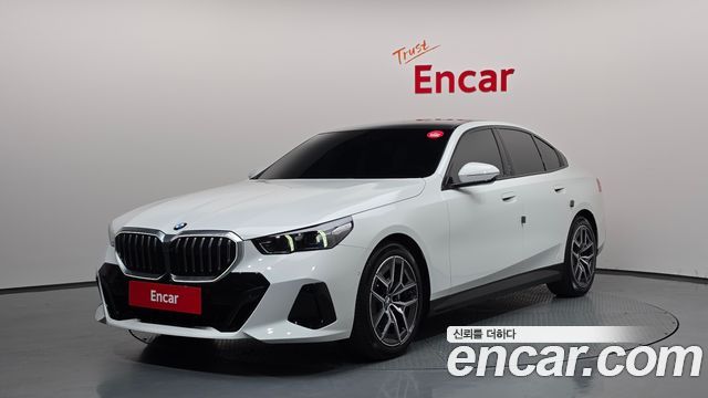 BMW 5-Series 2025