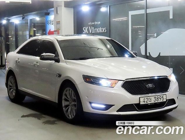 Ford Taurus 2015