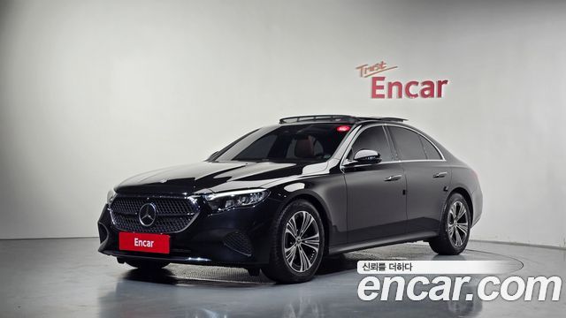 Mercedes-Benz E-Class 2024