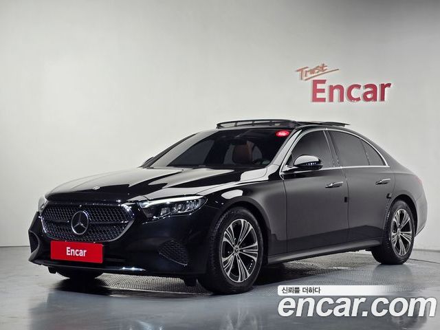 Mercedes-Benz E-Class 2024