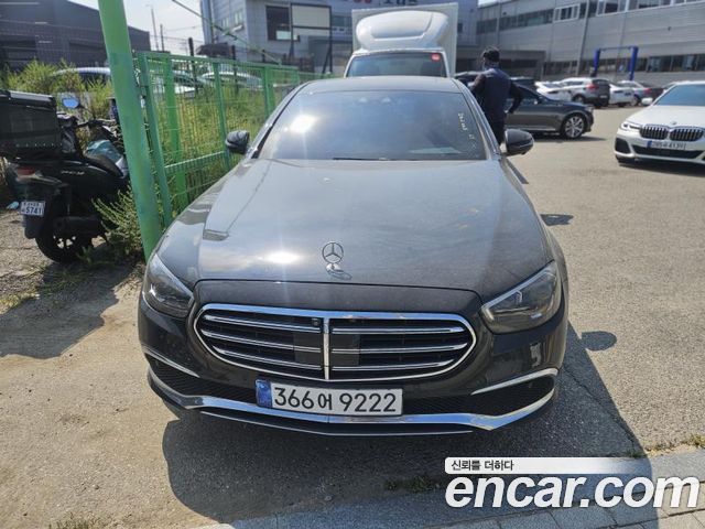 Mercedes-Benz E-Class 2022
