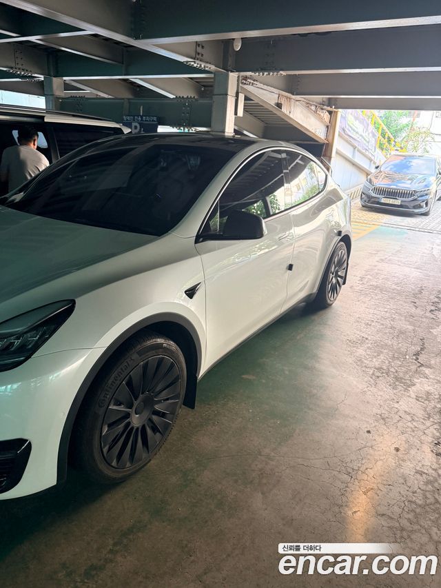 Tesla Model Y 2021