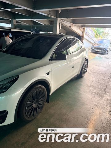Tesla Model Y 2021