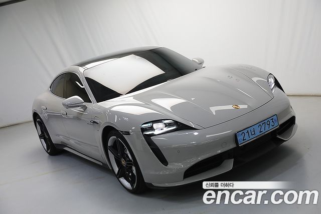 Porsche Taycan 2023