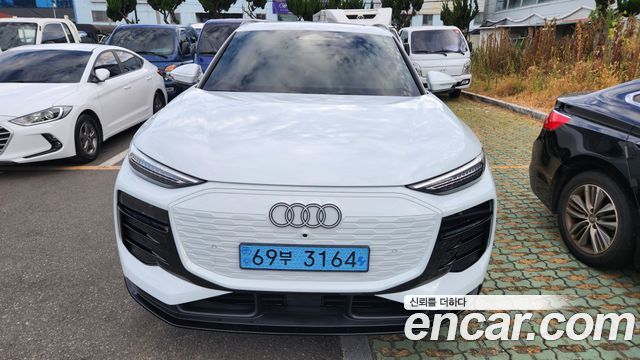 Audi Q6 e-tron 2025