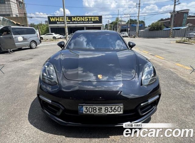 Porsche Panamera 2019