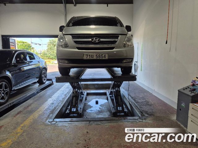 Hyundai Starex 2011