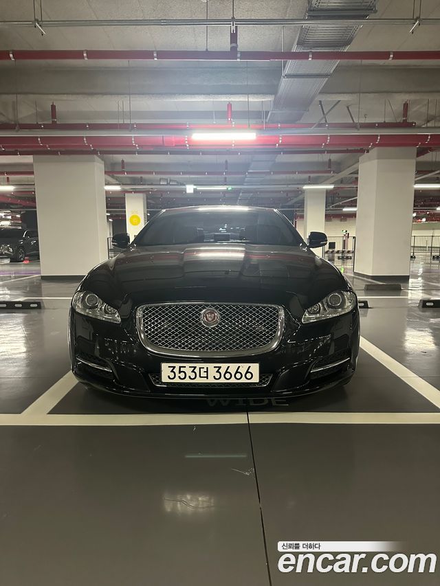 Jaguar XJ 2015