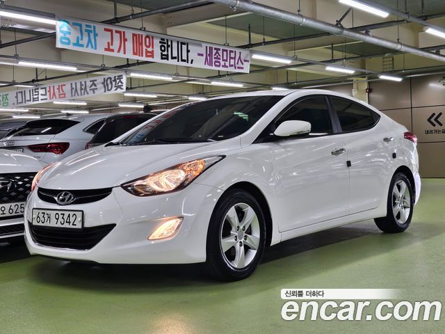 Hyundai AVANTE 2011