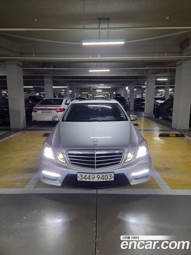 Mercedes-Benz E-Class 2010