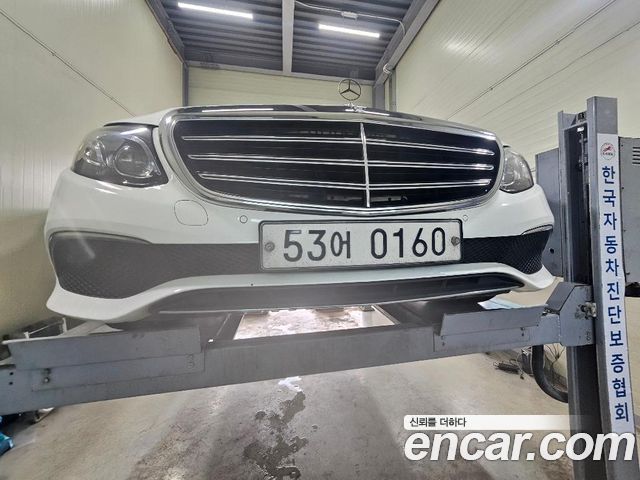 Mercedes-Benz E-Class 2016