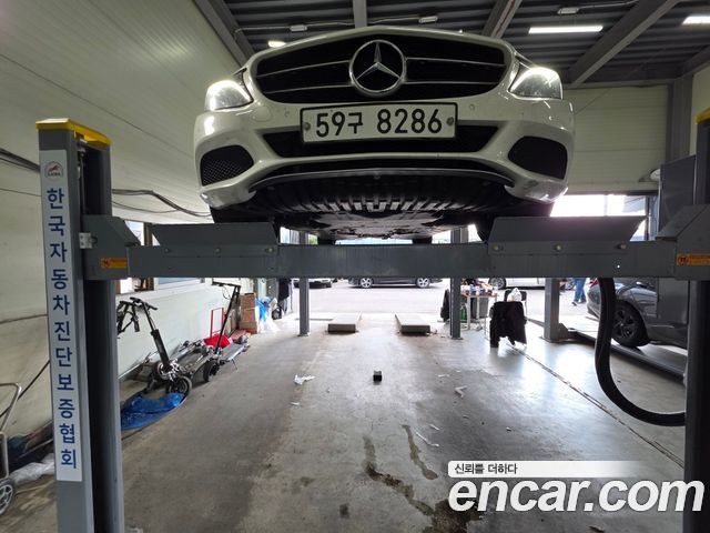 Mercedes-Benz C-Class 2017