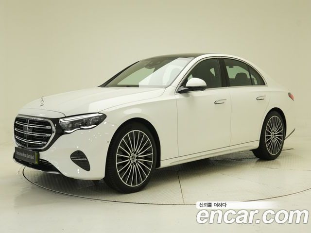 Mercedes-Benz E-Class 2025