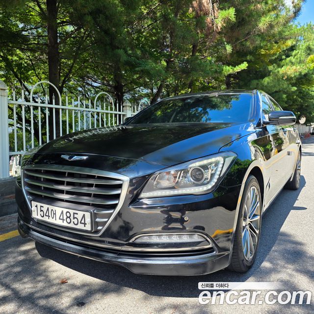 Hyundai Genesis 2015