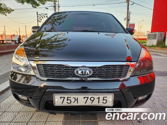 Kia Canival 2012