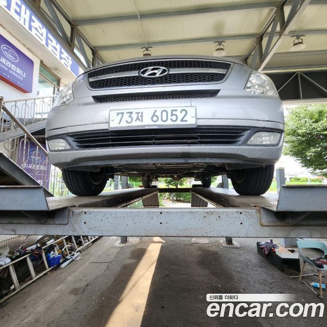 Hyundai Starex 2012