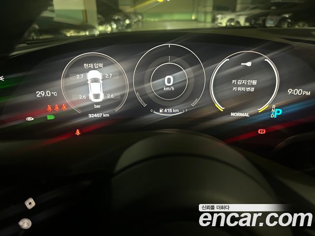 Porsche Taycan 2021