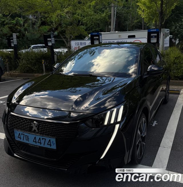 Peugeot 208 2022