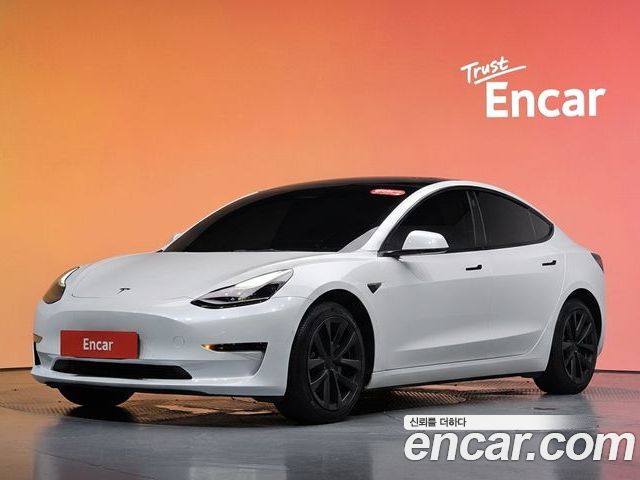 Tesla Model 3 2022