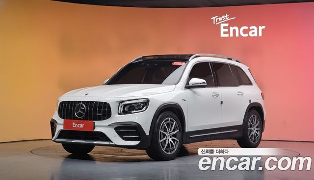 Mercedes-Benz GLB-Class 2023
