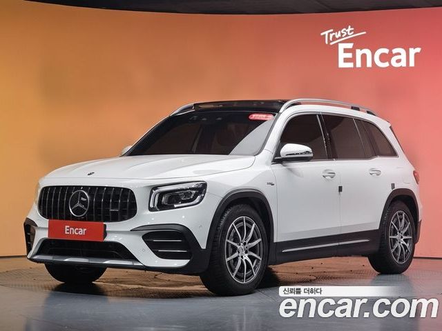Mercedes-Benz GLB-Class 2023