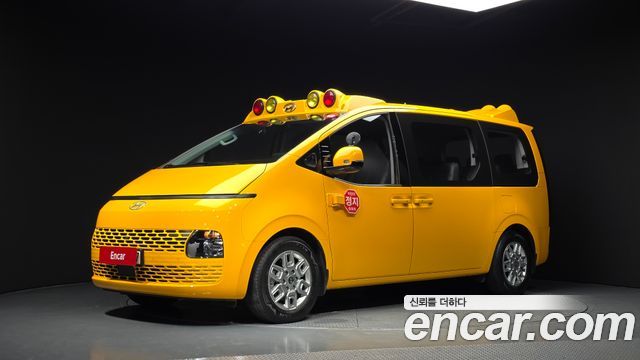 Hyundai Staria 2025