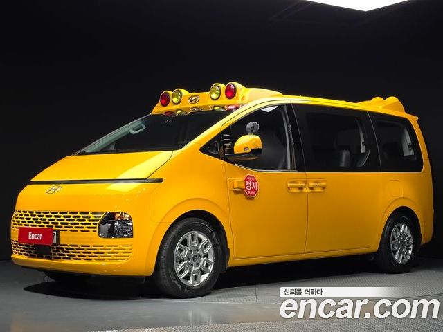 Hyundai Staria 2025