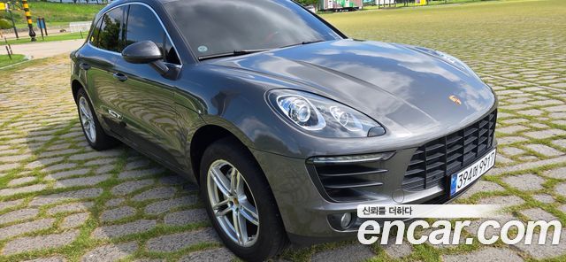 Porsche Macan 2015