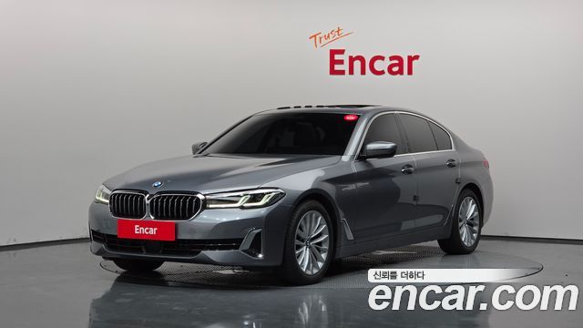 BMW 5-Series 2023