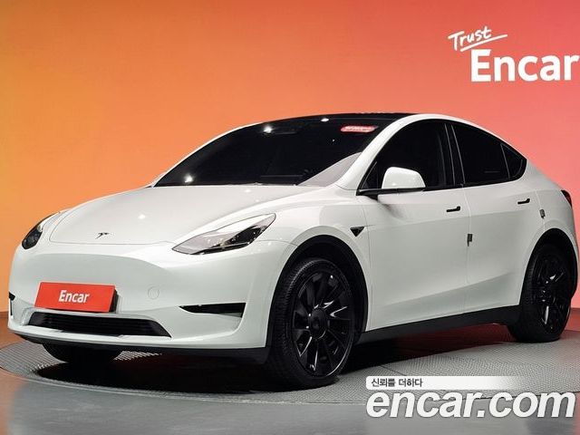 Tesla Model Y 2023