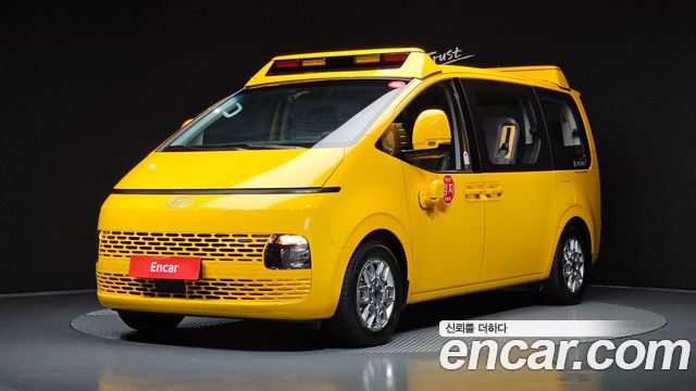 Hyundai Staria 2024