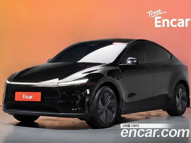 Tesla Model Y 2025