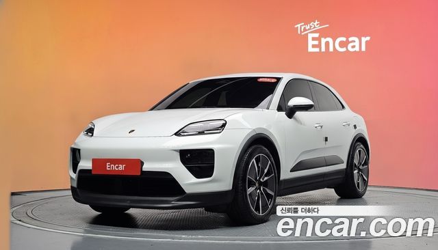 Porsche Macan 2025
