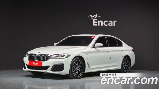 BMW 5-Series 2022