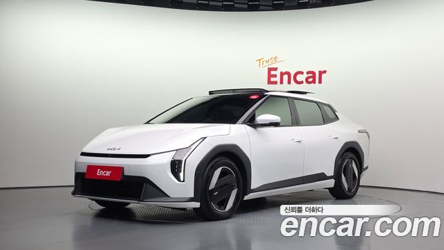 Kia EV4 2025