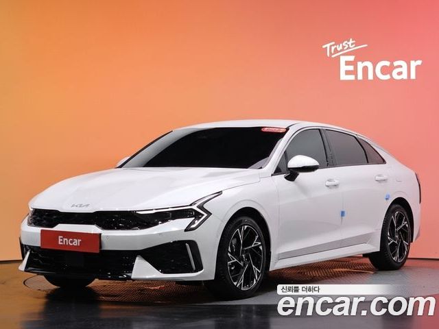 Kia K5 2025