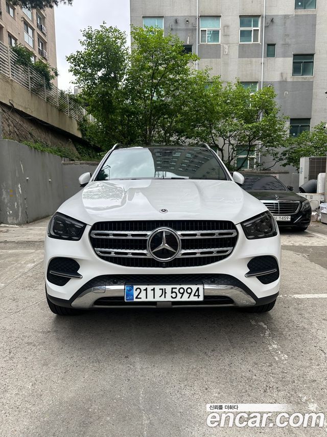 Mercedes-Benz GLE-Class 2023