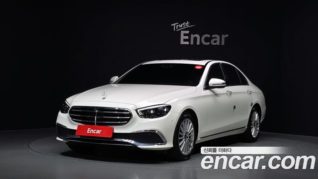 Mercedes-Benz E-Class 2022