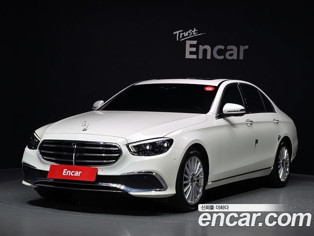 Mercedes-Benz E-Class 2022
