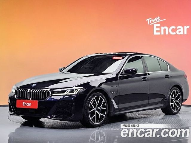 BMW 5-Series 2023