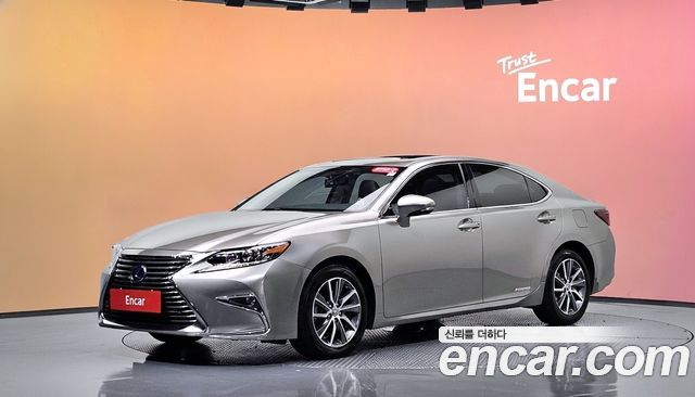 Lexus ES 2016