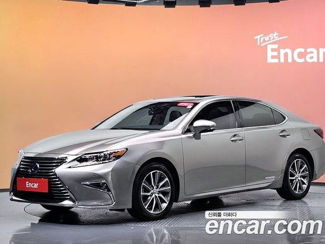 Lexus ES 2016